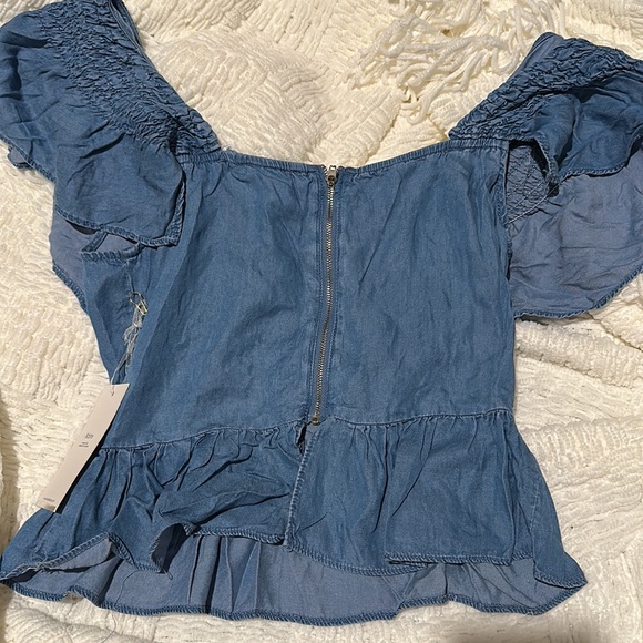 NWT blashe soft ruffly denim looking top - Picture 7 of 8